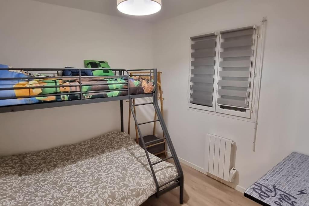 Saint-Seurin-sur-l'Isle Belle Maison Climatisee Renovee Pac-Man Entre Collegues, Amis, Famille - Barbecue - Netflix - Prime - Baby Foot 50Cts מראה חיצוני תמונה